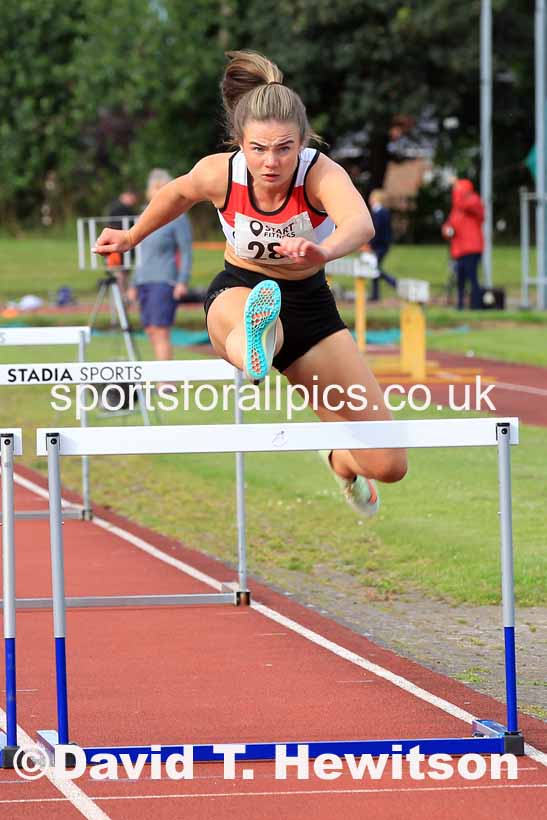 Hurdles, 2023 NEGP 4 Monkton, Wed., July 12th.  Photo: David T. Hewitson/Sports for All Pics